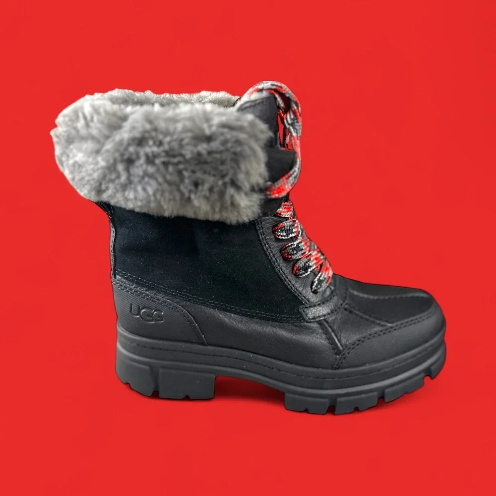 UGG Lug‎ Waterproof Leather Suede Shearling Cuff Lace Up Winter Boots